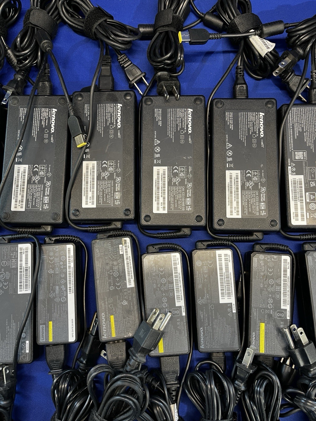 Lenovo 65W 90W 135W + ThinkPad Laptop Adapter Charger Yellow Square Tip – Lot 37
