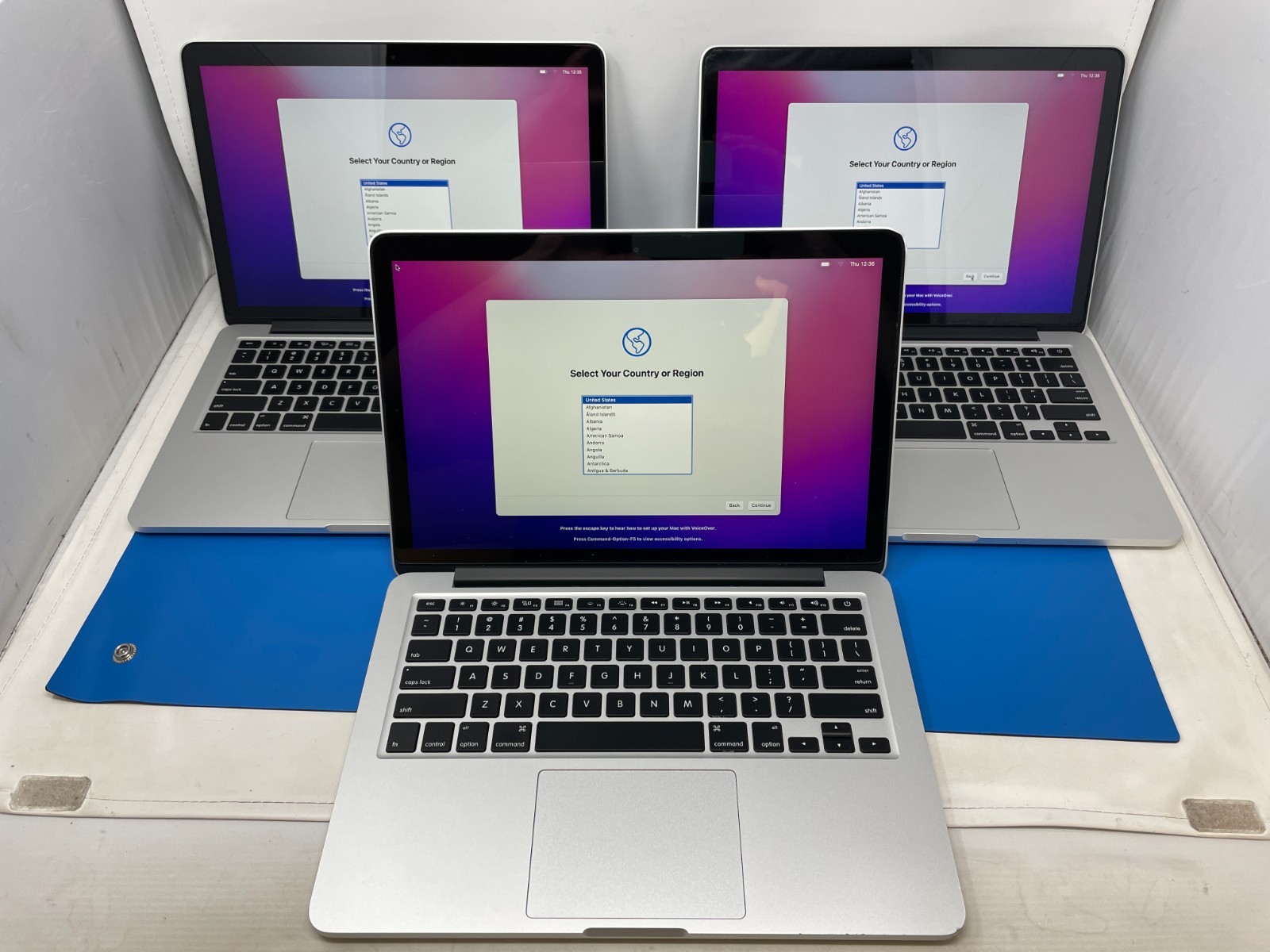 Lot: 3 Apple MacBook Pro A1502 MF839LL/A i5-5257U@2.7GHz 8GB RAM 128GB SSD w/ OS