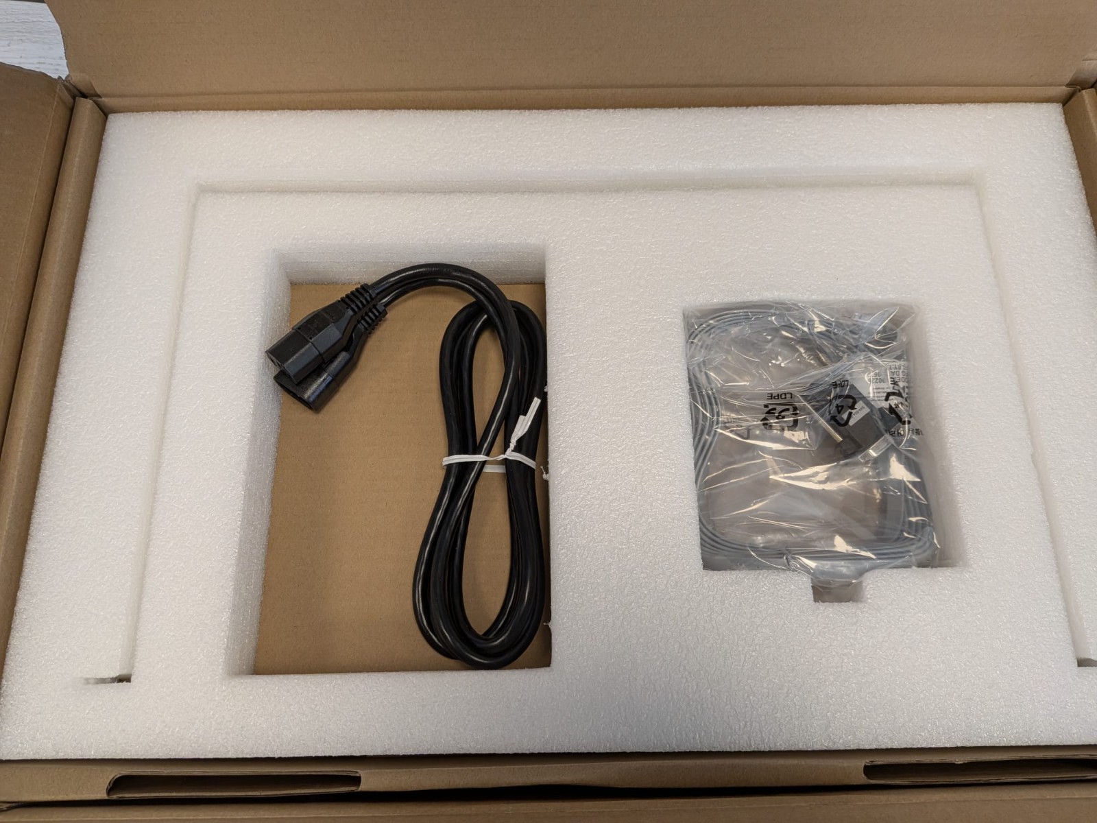 DELL VERTIV DAV2108 AV2108 Avocent 1×8 Port Analog KVM Switch
