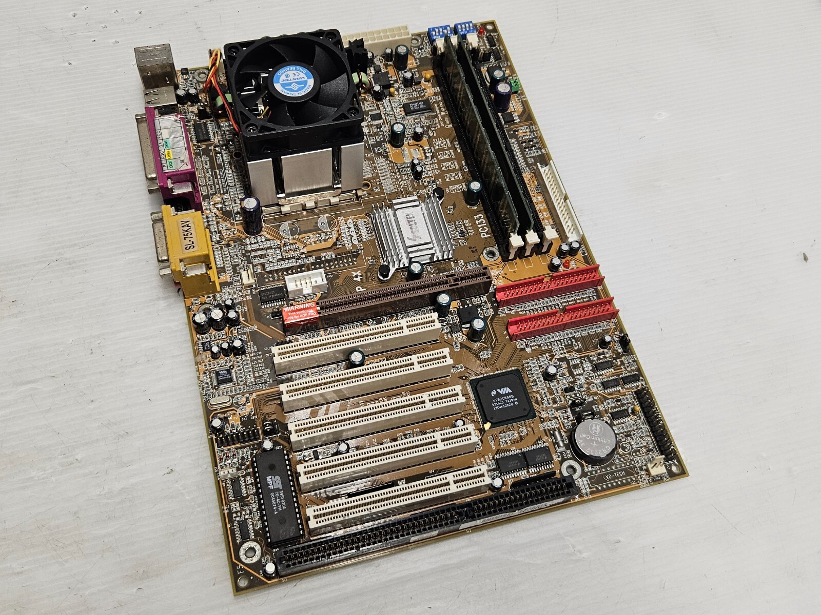 Soltek SL-75KAV, Socket A, KT133A + Athlon 800MHz + 512MB SDRAM – ALL WORKING