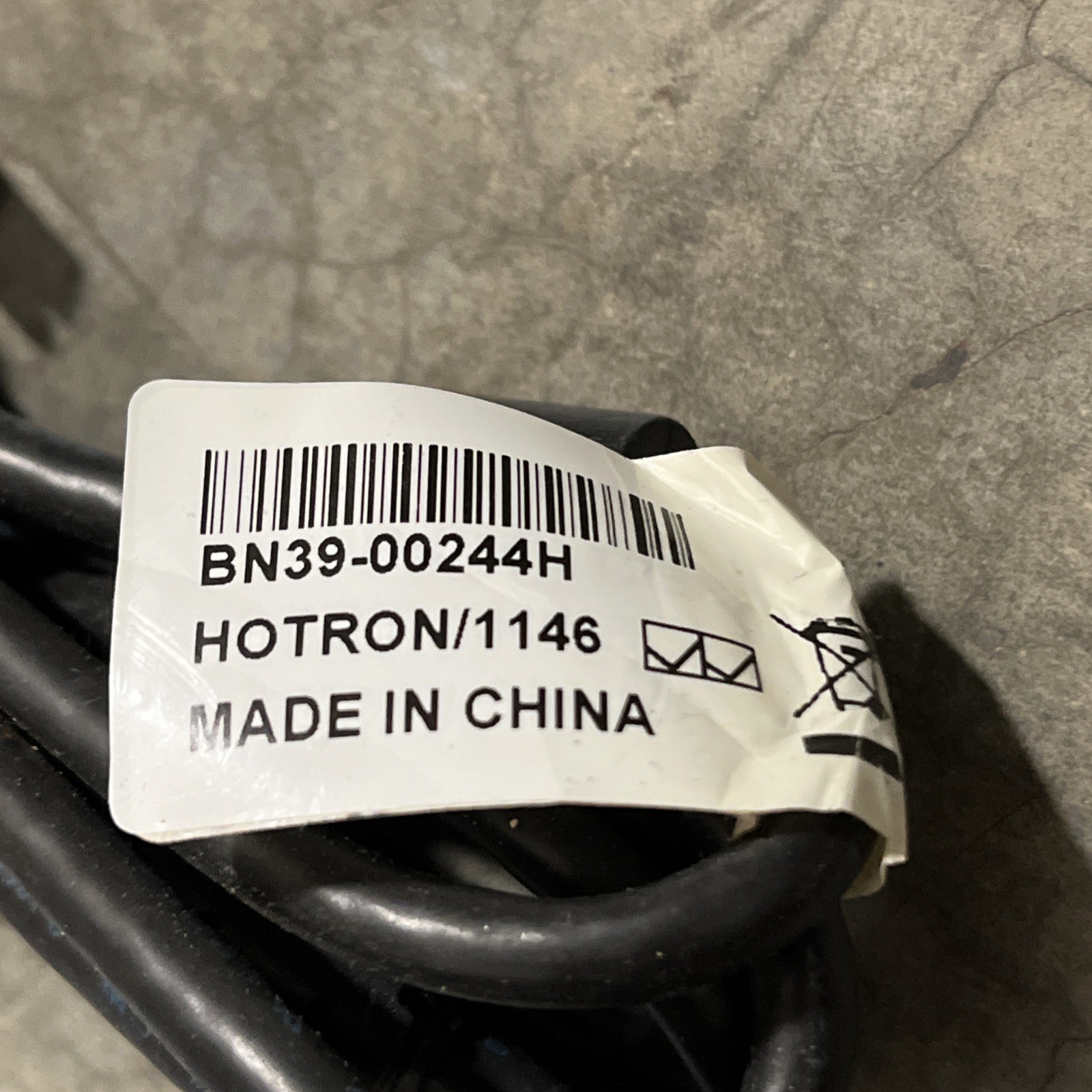 SAMSUNG 5FT HD15 MALE-TO-MALE CONNECTOR VGA SVGA D-SUB VIDEO CABLE BN39-00244H