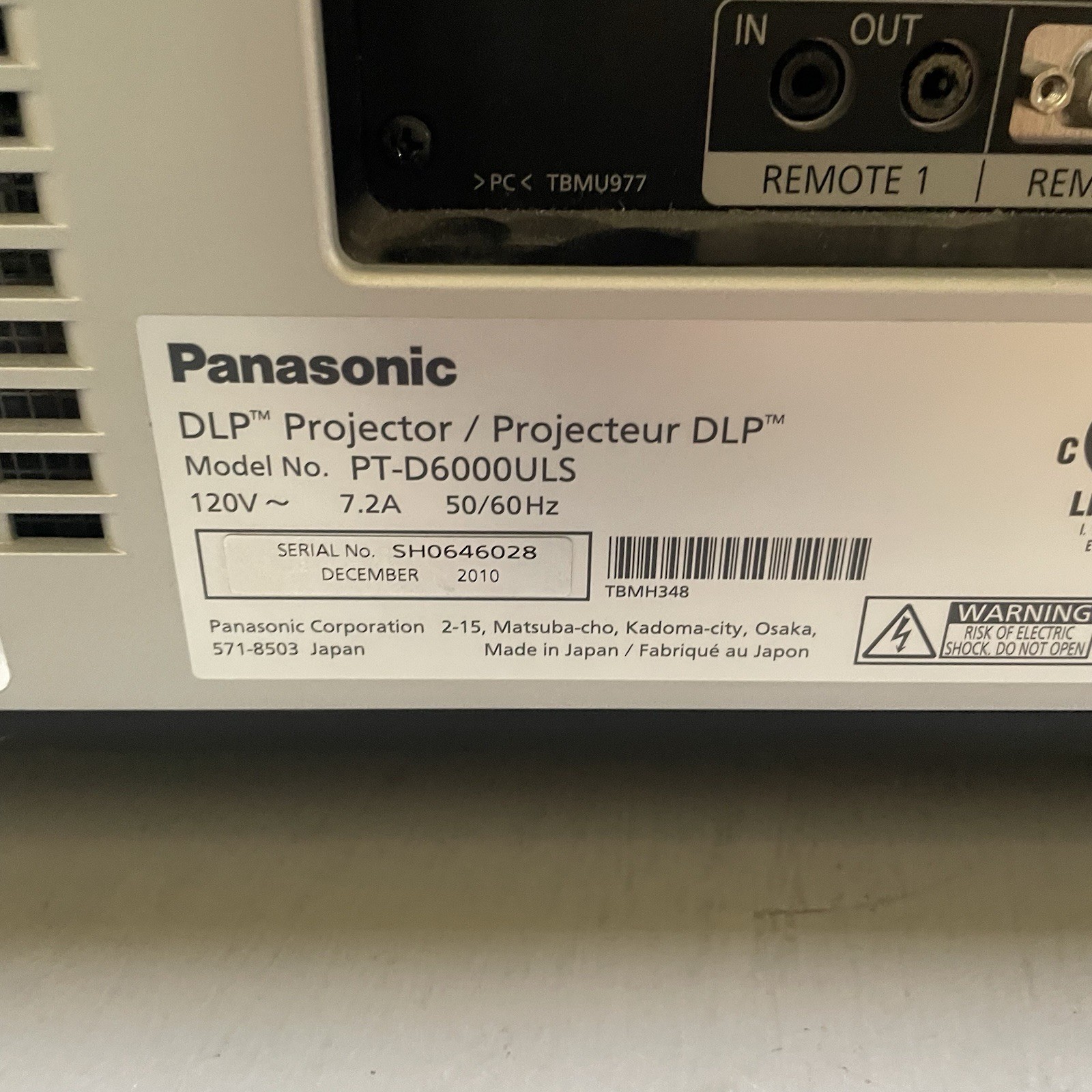 Panasonic PT-D6000 PT-D6000ULS 6500 Lumen Projector w/ET-DLE350 Lens 5966 Hours