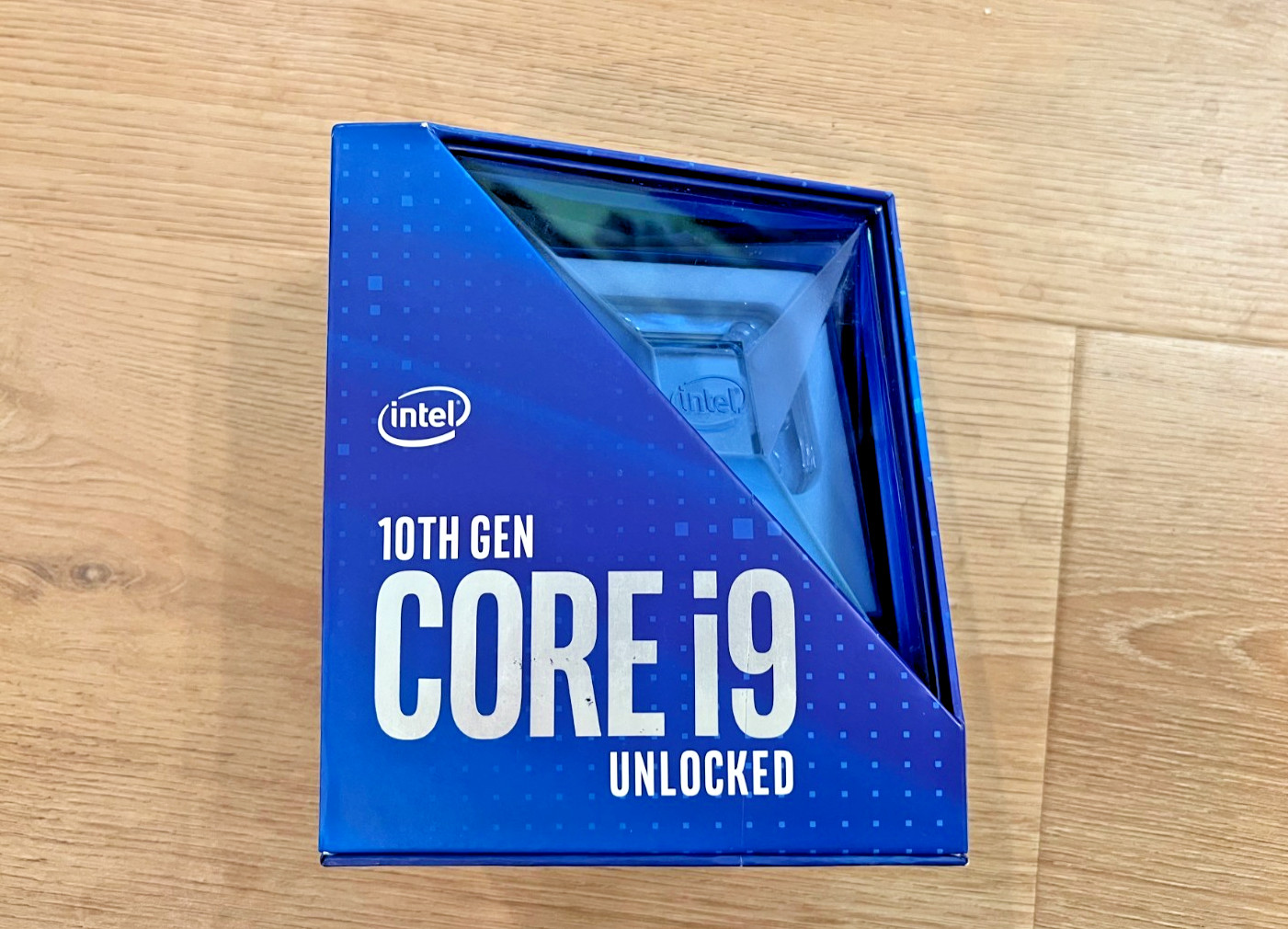 Intel Core i9-10900K Desktop CPU Processor 10 Gen LGA1200 Unlocked BX8070110900K