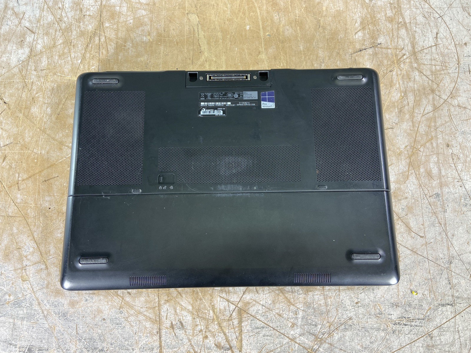 DELL PRECISION 7520 i7-7820HQ @ 2.90GHz, 8GB RAM, NO HDD/OS
