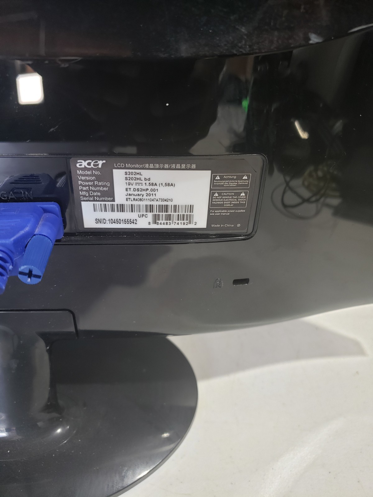 Acer S202HL 20″ 1600 x 900 LCD Monitor w/ Stand & Power Adapter
