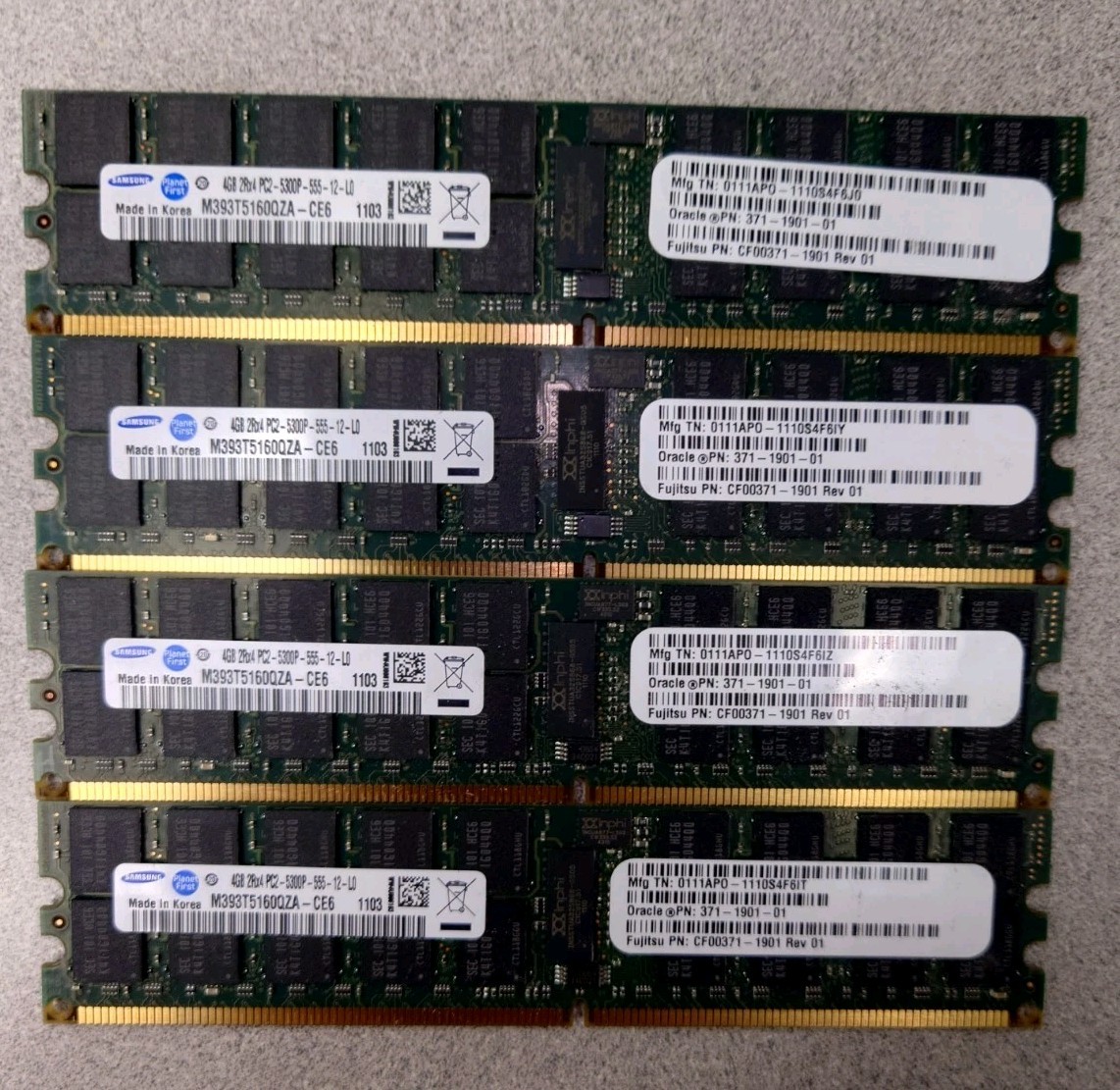 Samsung 16GB (4X4GB) M393T5160QZA-CE6 PC2-5300P-555-12-LO/Sun Oracle 371-3847-01