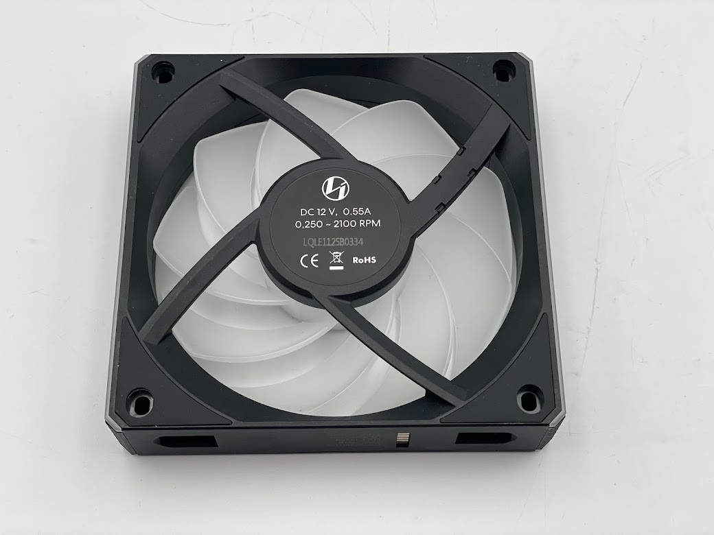 Lian Li UNI FAN CL Wireless Fluid Dynamic Bearing 120mm Case Fan – Black