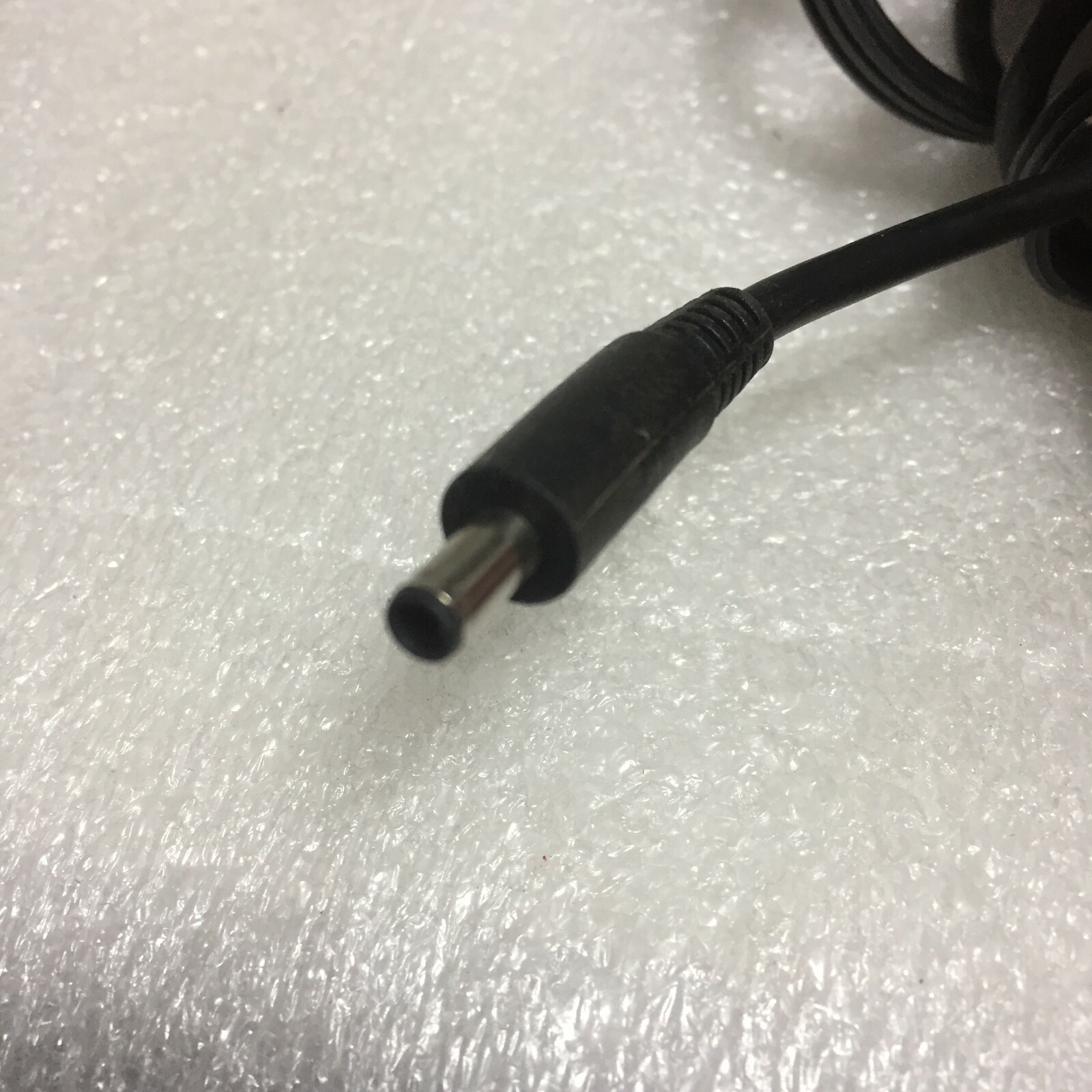 Lot of 5 Genuine Dell 90W AC Adapter 19.5V 4.62A RT74M VRJN1 Laptop Charger