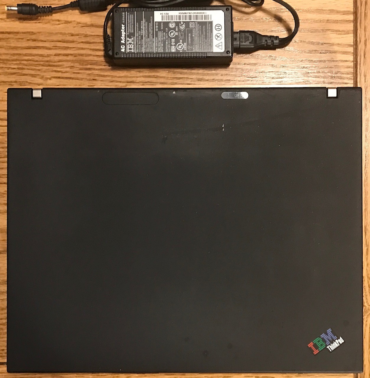 IBM ThinkPad T42 15″ XGA – 1.7ghz, 1.5gb, 120gb HDD, XP + win 98se dual boot