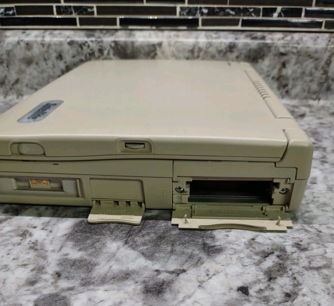 Toshiba Satellite T1900C/120 Vintage Laptop Not Tested See Description