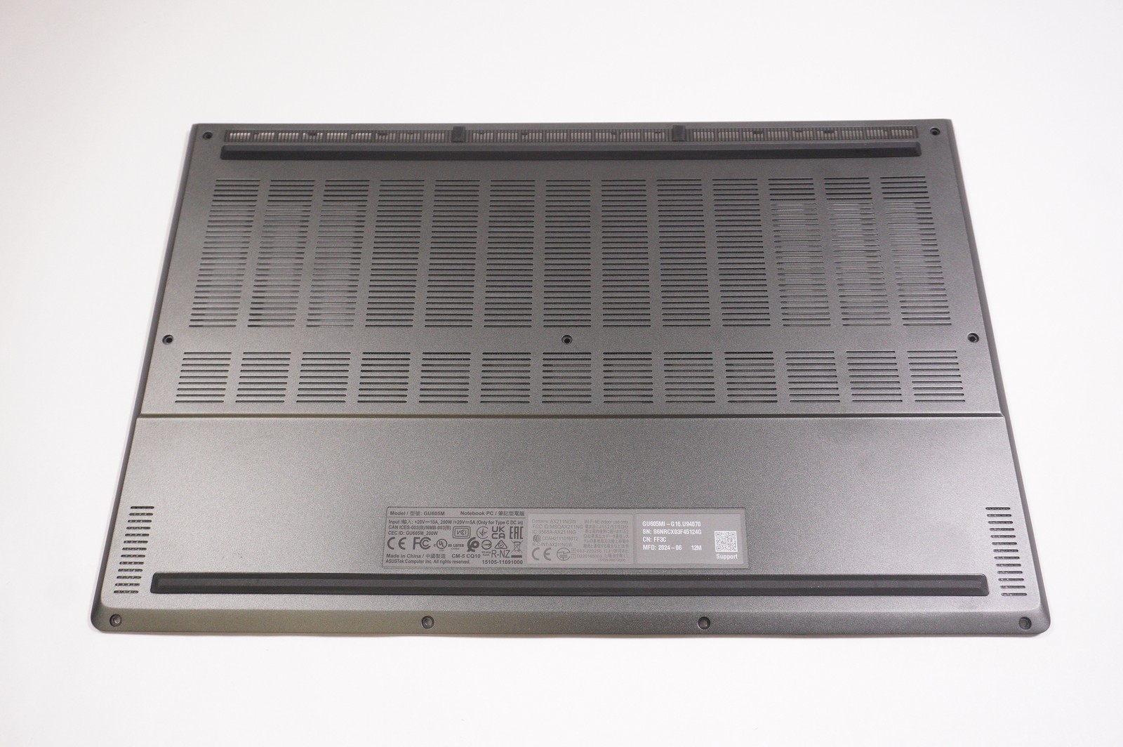13NR0IT1AM0111 Asus Bottom Base Cover Eclipse Gray GU605MI-G16.U94070