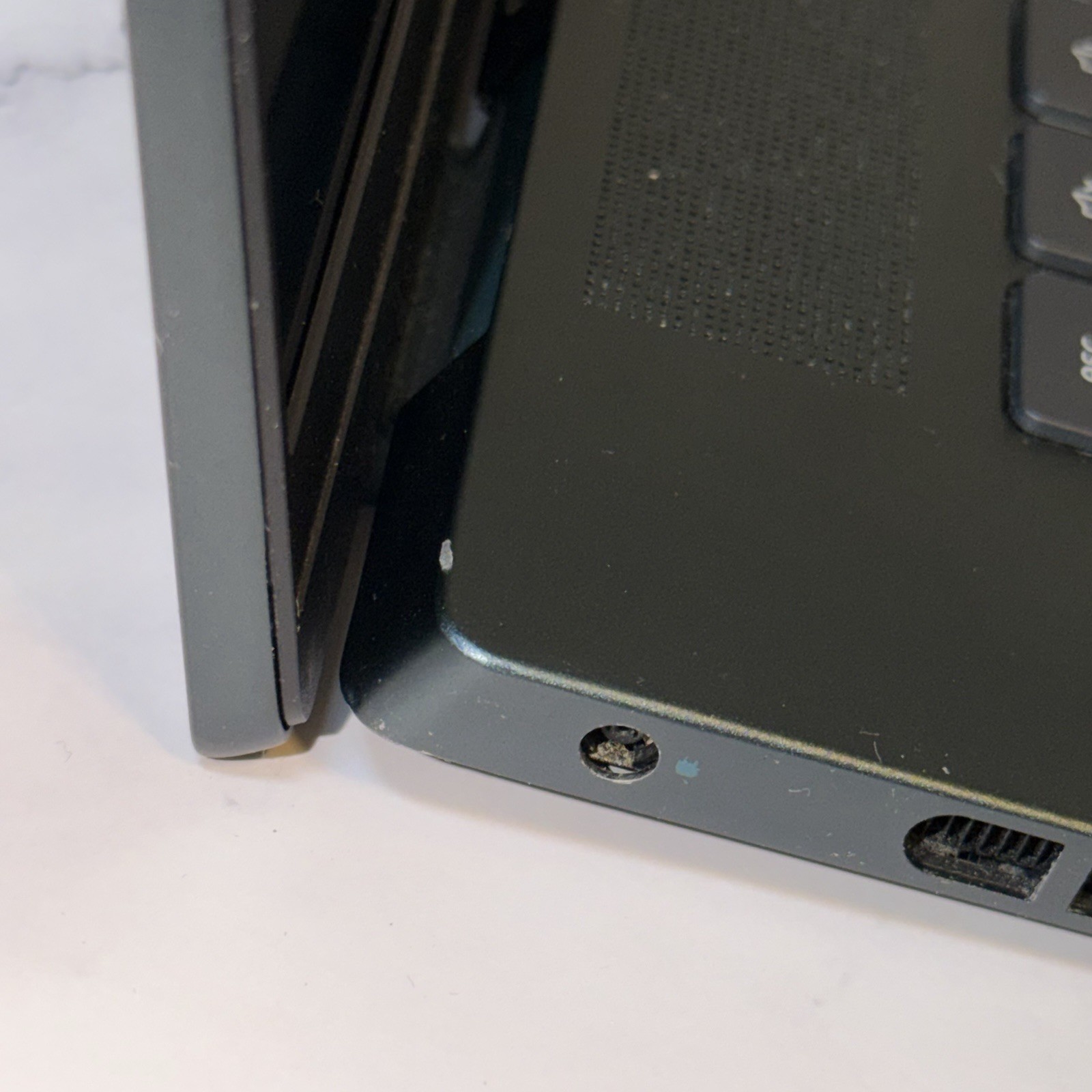 Dell Inspiron 16 Plus 7620 16” QHD+ i7-12700H RTX 3050 Ti 16GB 512GB SSD Win 11