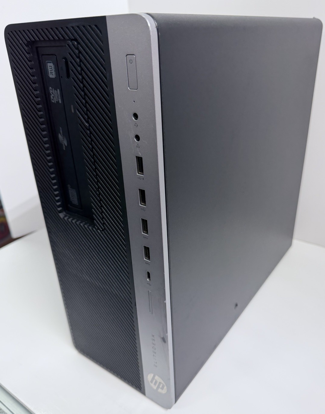 HP EliteDesk 800 G3 TWR Core i5-6600 3.30GHz 8 GB RAM 512GB SSD + 1TB HDD Win 11