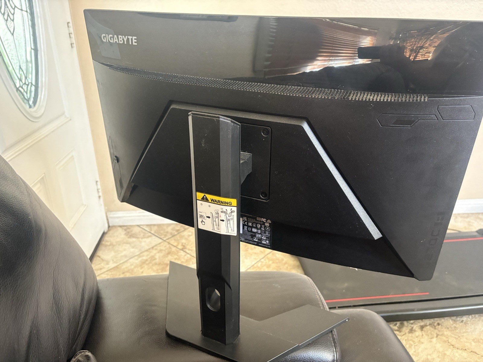 Gigabyte 27-inch Class WQHD Curved Gaming LCD Monitor GS27QC