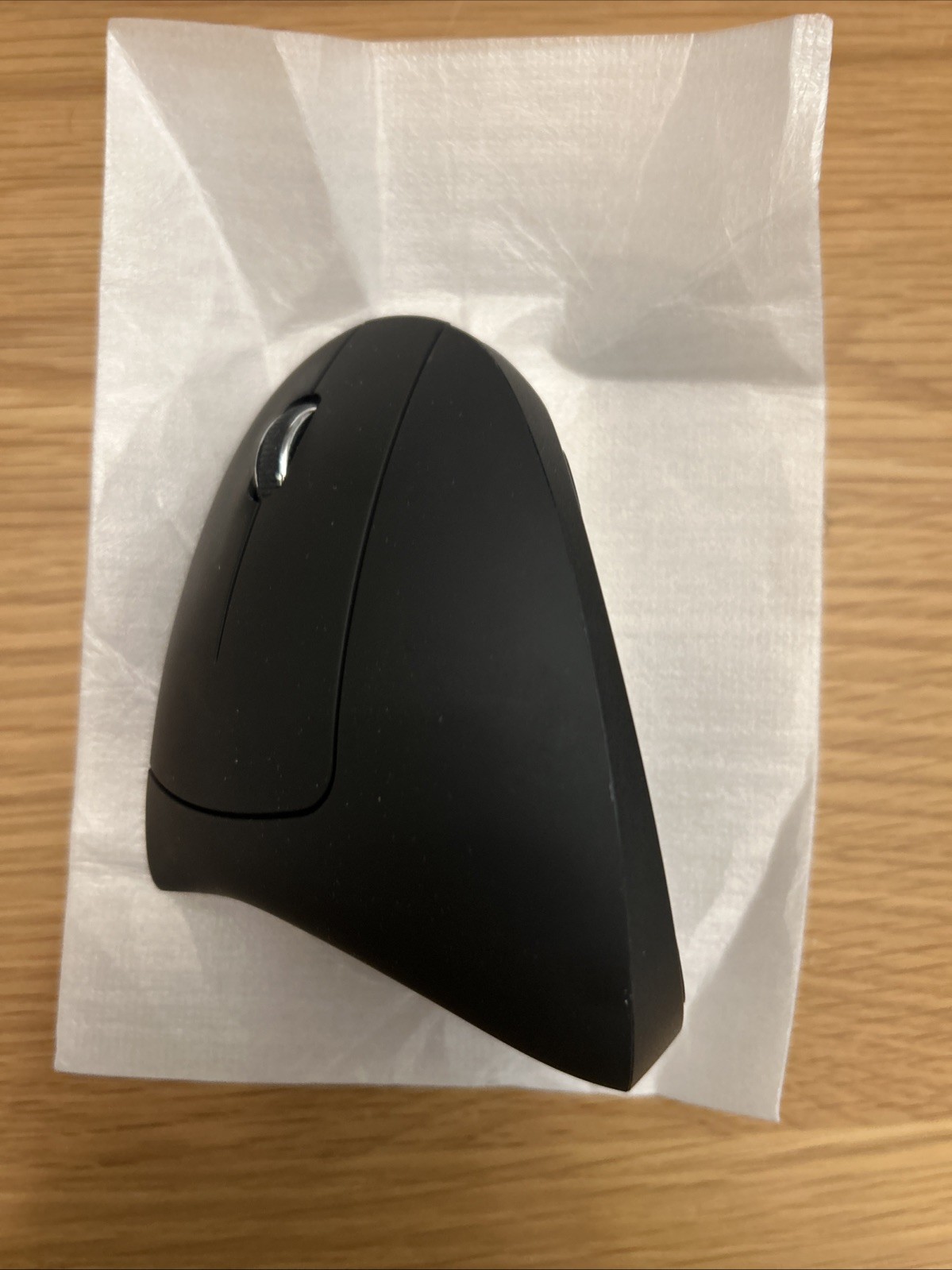 Bluetooth and 2.4G 2-in-1 Wireless Mouse, Ergonomic Vertical Design, 1000/120…