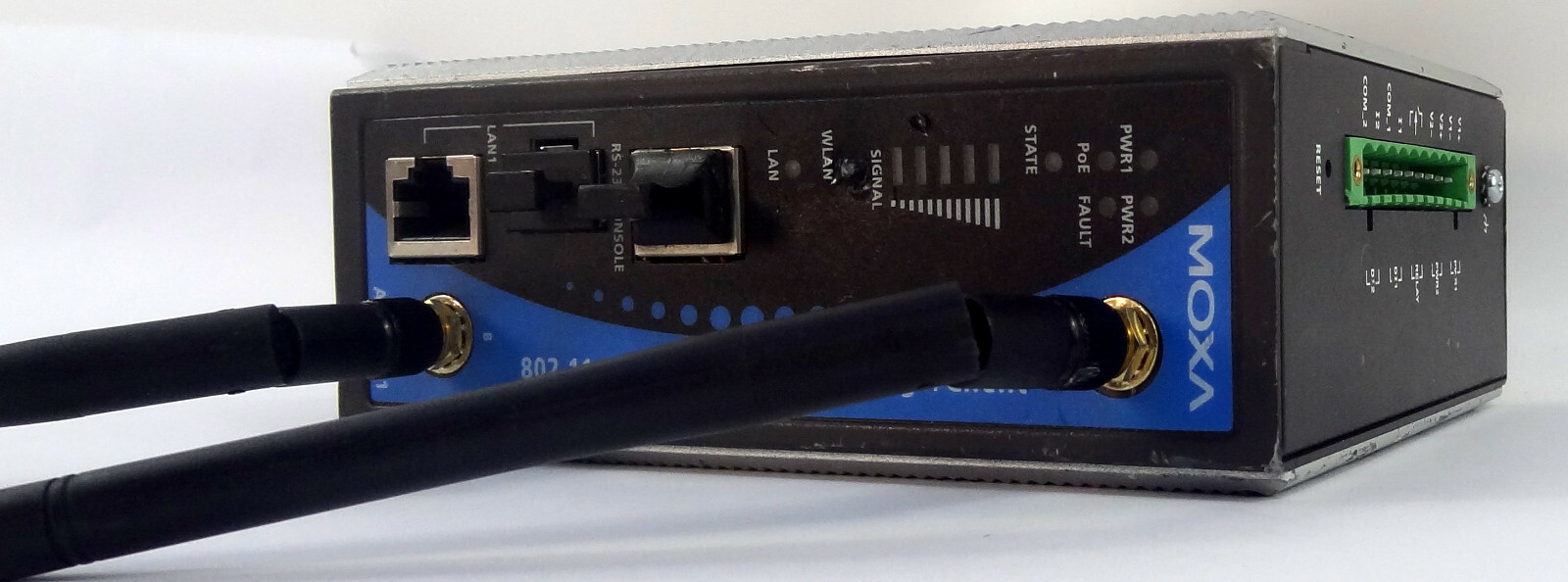 MOXA AWK-3131-US – Industrial IEEE 802.11a/b/g/n Wireless AP/Bridge/Client
