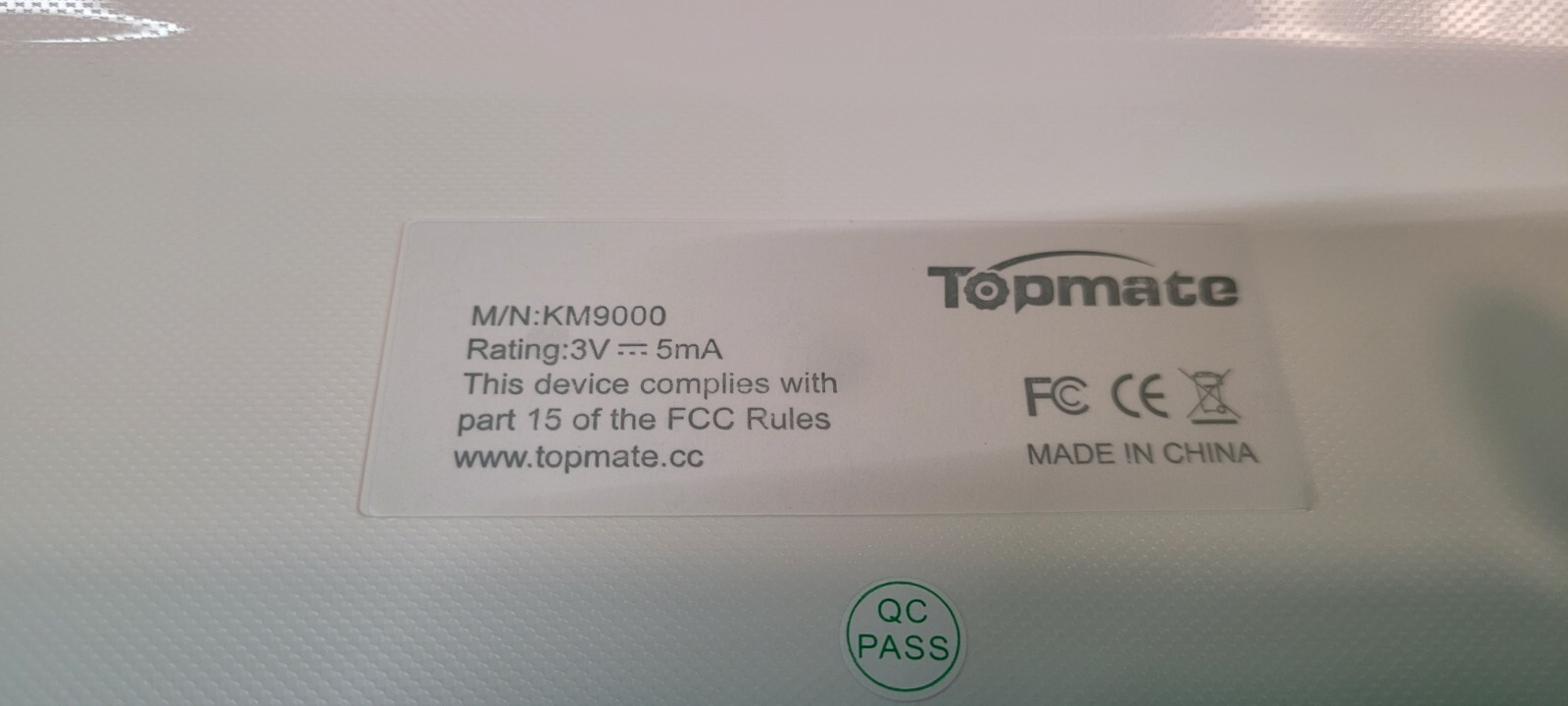 Topmate KM9000 Ultra Slim Wireless Keyboard and Mouse Combo White Silent Compact