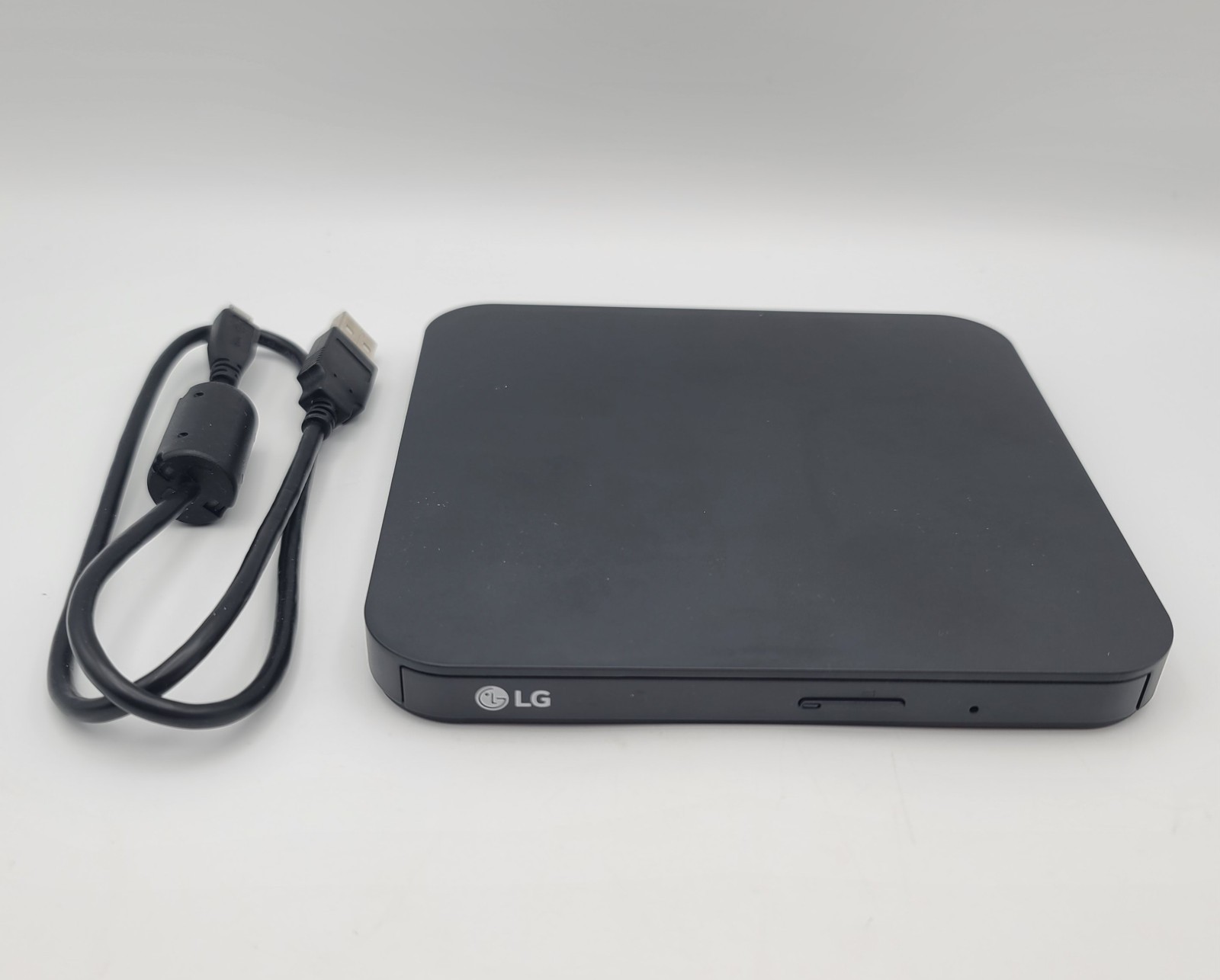 LG Ultra Slim Portable External Drive DVD Writer & Playback SP80NB60 for Mac/PC