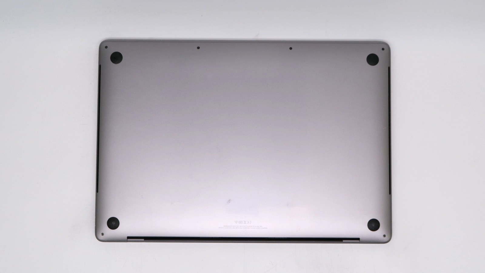 Apple Macbook Pro 16″ i9-9980HK 32GB 1TB – Good READ DESC