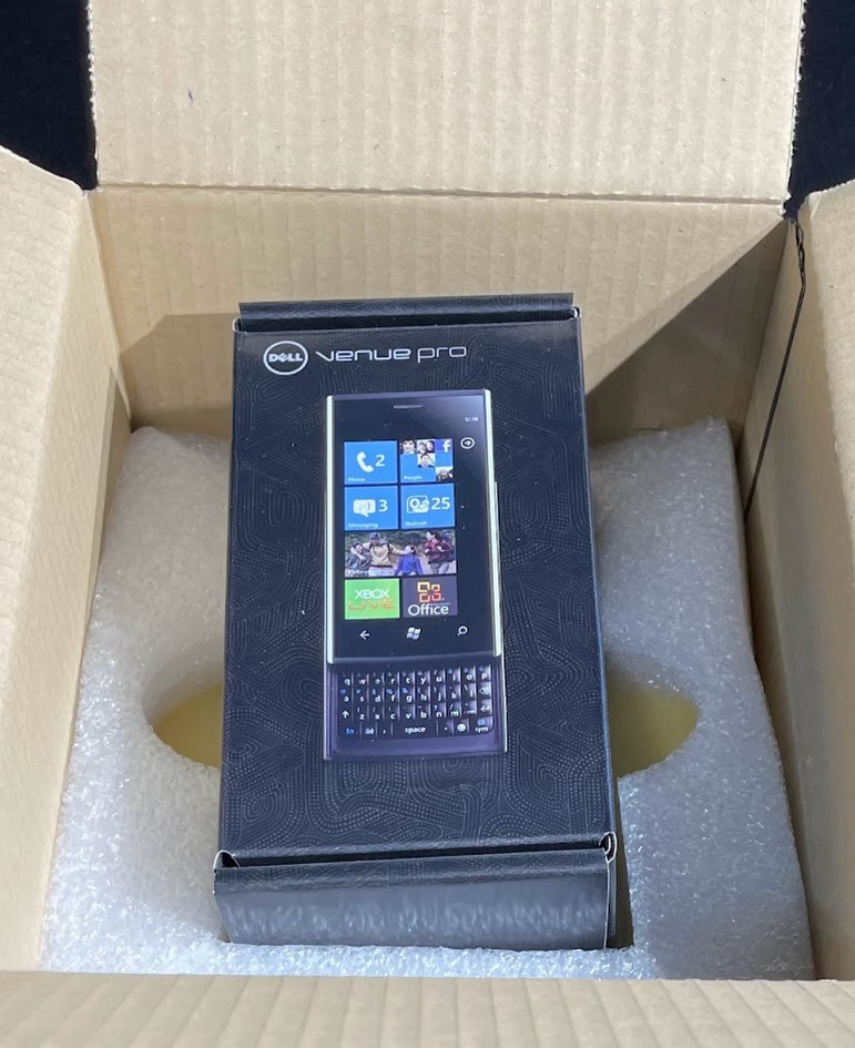 Dell Venue Pro Windows Phone 7.5 w/ Vertical Slide & Battery in Box / K6D9T