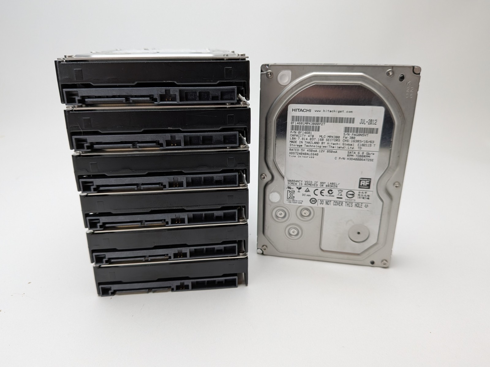 LOT of 7 Hitachi/HGST Deskstar HDS724040ALE640 4TB SATA 7200RPM 6.0 Gb/s 3.5″