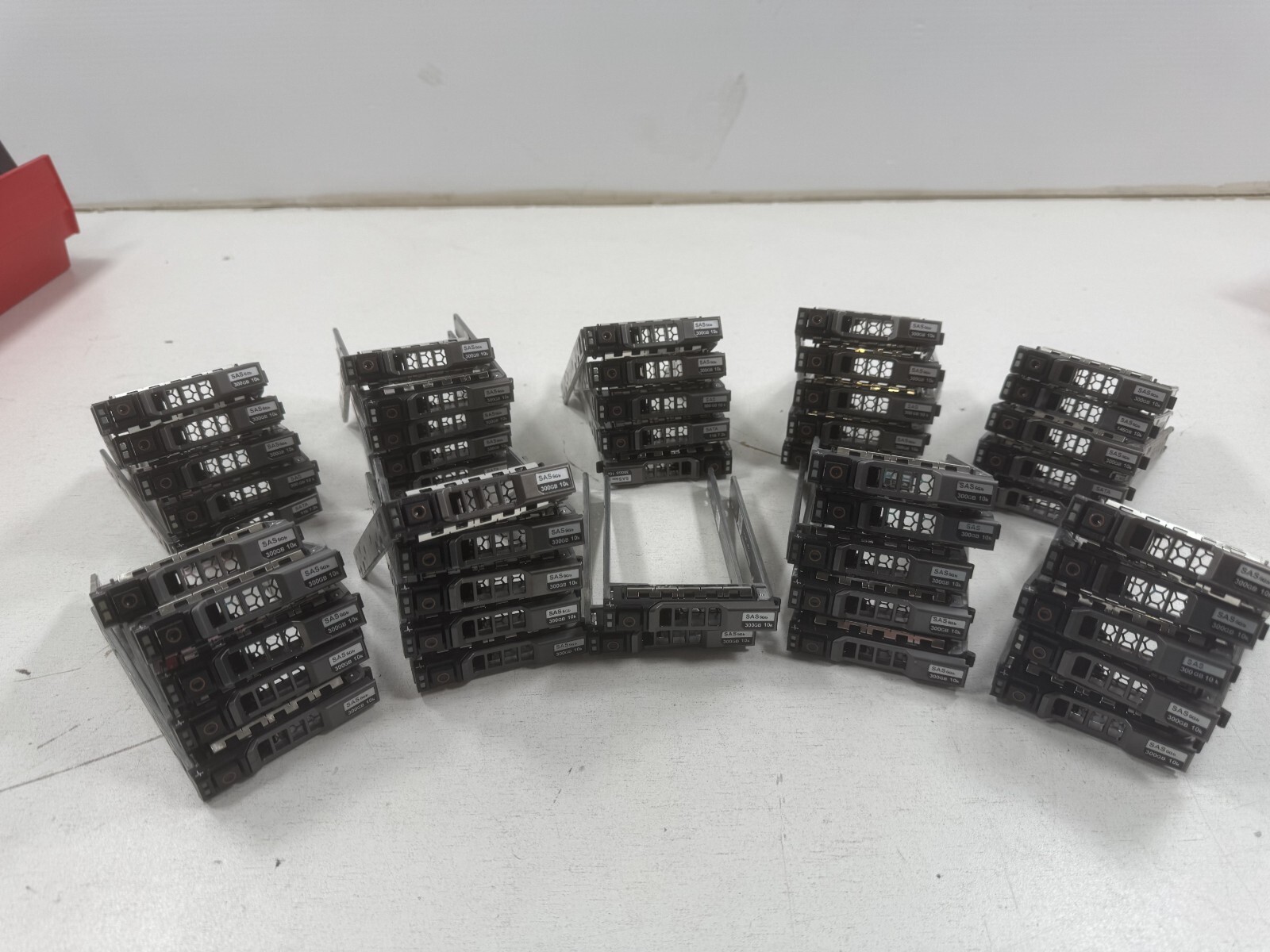 Lot of 47 Dell 0G176J 0XN394 2.5″ Hard Drive Tray Caddy Dell 0NTPP3 w/Screws