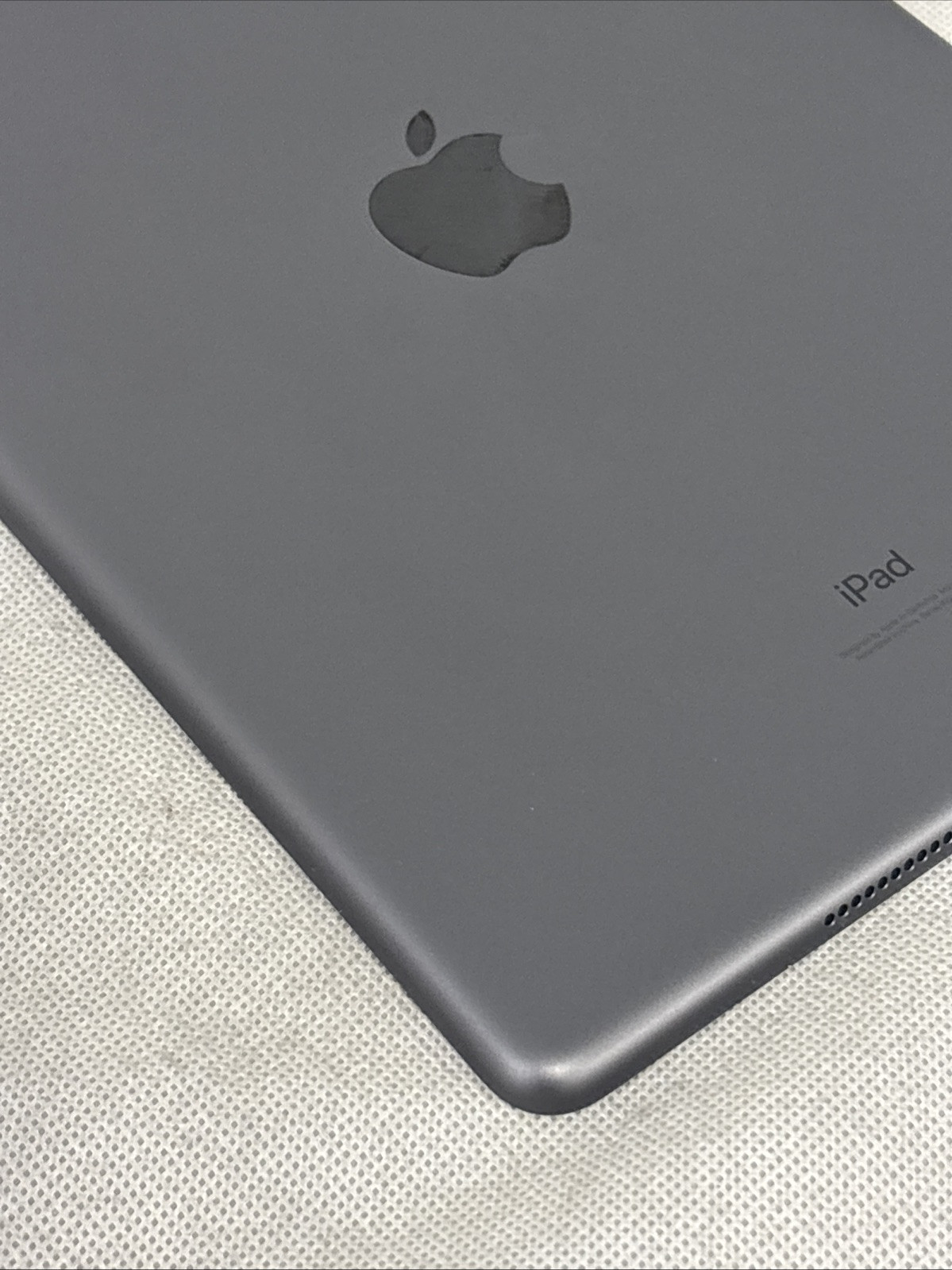 Apple iPad (9th Generation) A2602 256 GB, Wi-Fi, 10.2 in – Space Gray