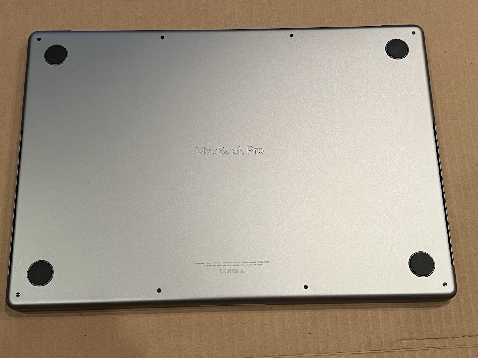 Apple MacBook M1 Pro 16″ 2021 10-Core 1TB SSD 32GB RAM A2485 BAD BATTERY