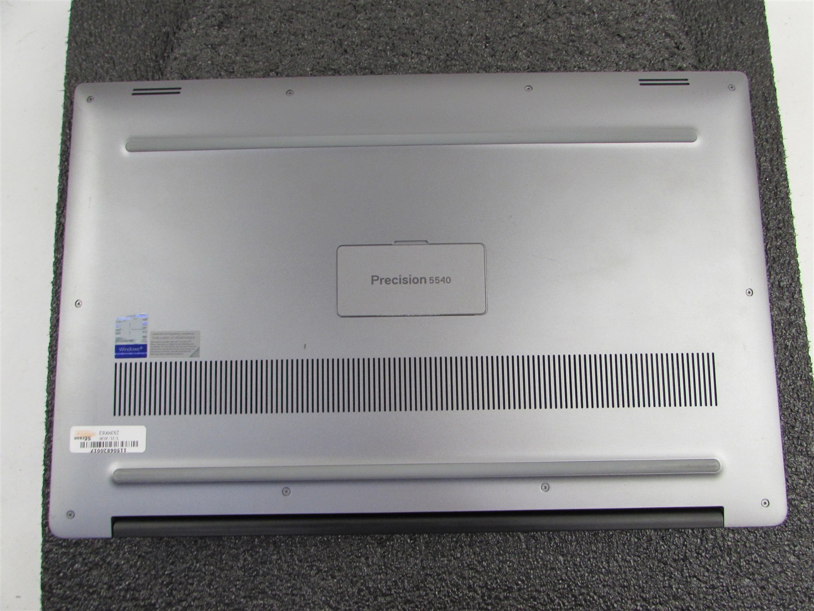 DELL PRECISION 5540 TOUCHSCREEN 4K I9-9980HK 512GB SSD 32GB RAM T2000 NO O.S