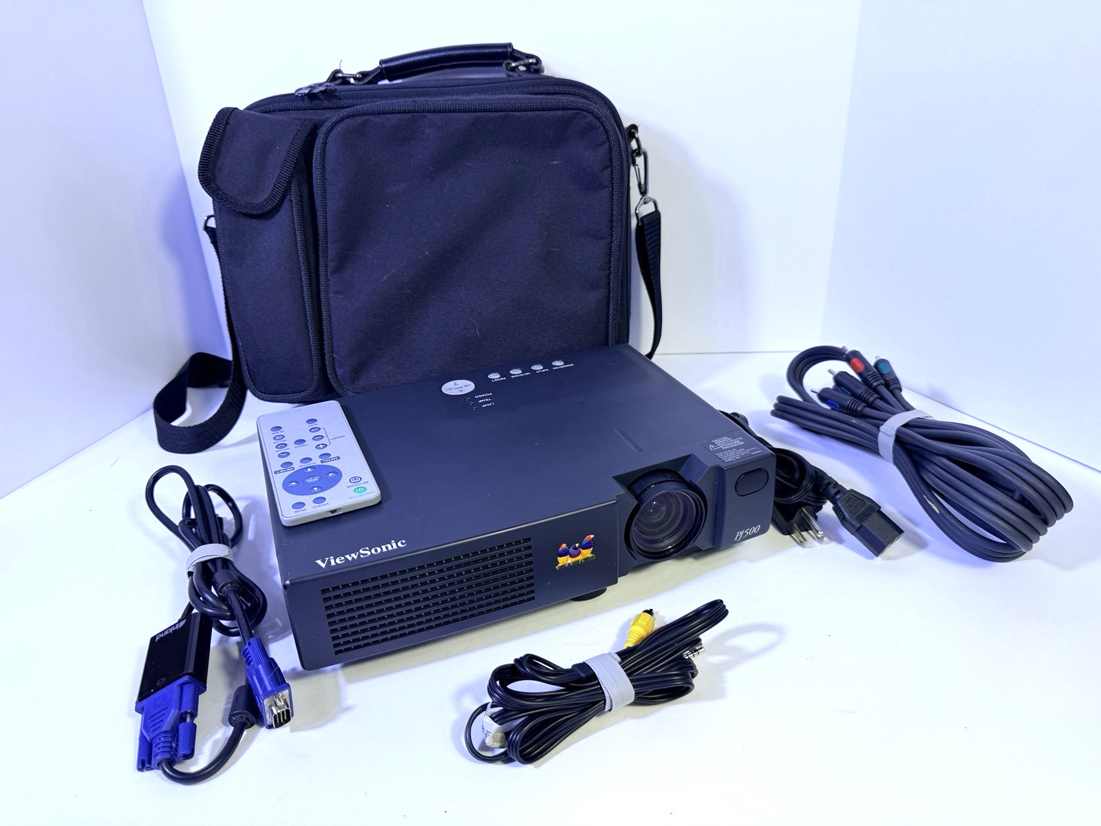 ViewSonic PJ500 LCD Projector, Tested Working, 458 Lamp Hours VGA, Case & Cables