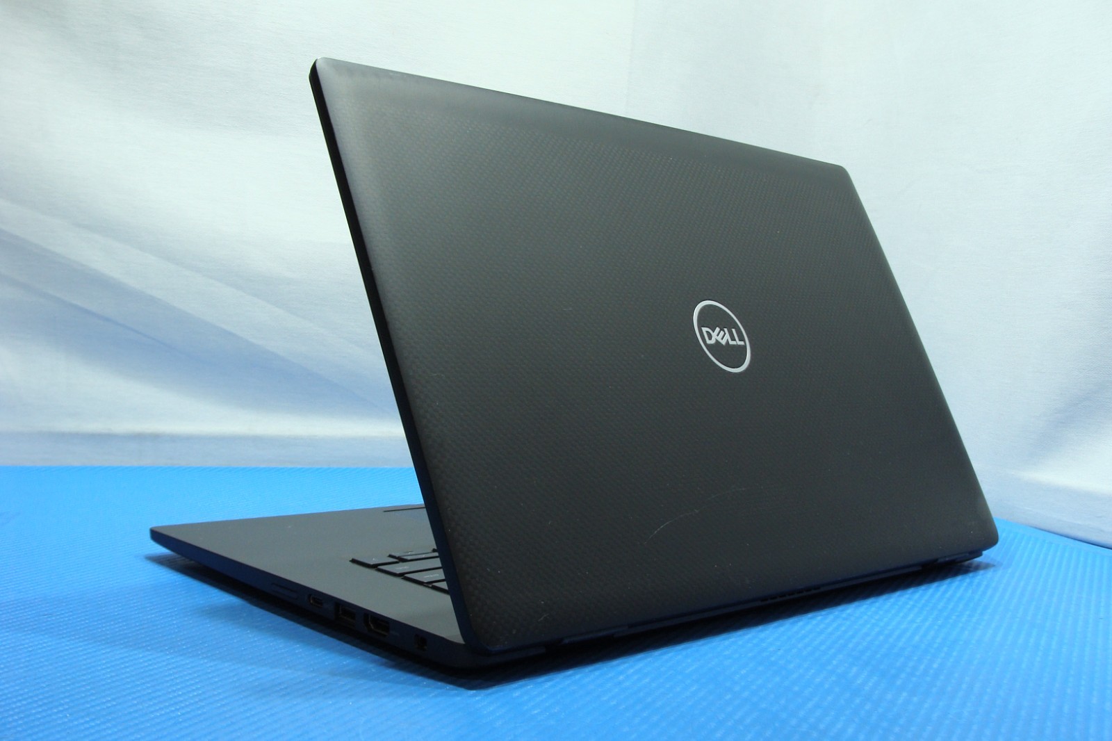 Dell Latitude 7530 15.6″FHD Intel Core i5-1245U 1.3GHz 8GB 256GB SSD Win 11 Pro