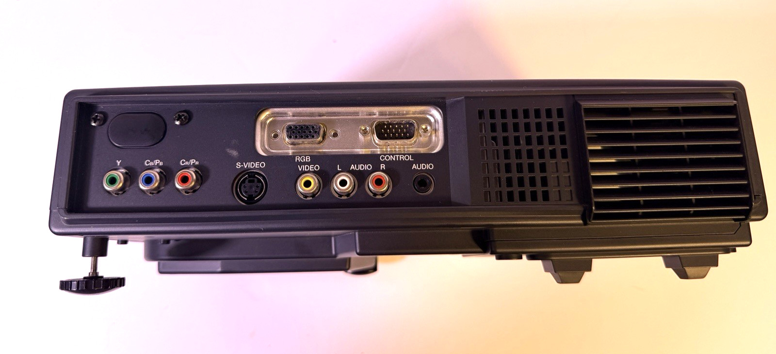 ViewSonic PJ500 LCD Projector, Tested Working, 458 Lamp Hours VGA, Case & Cables