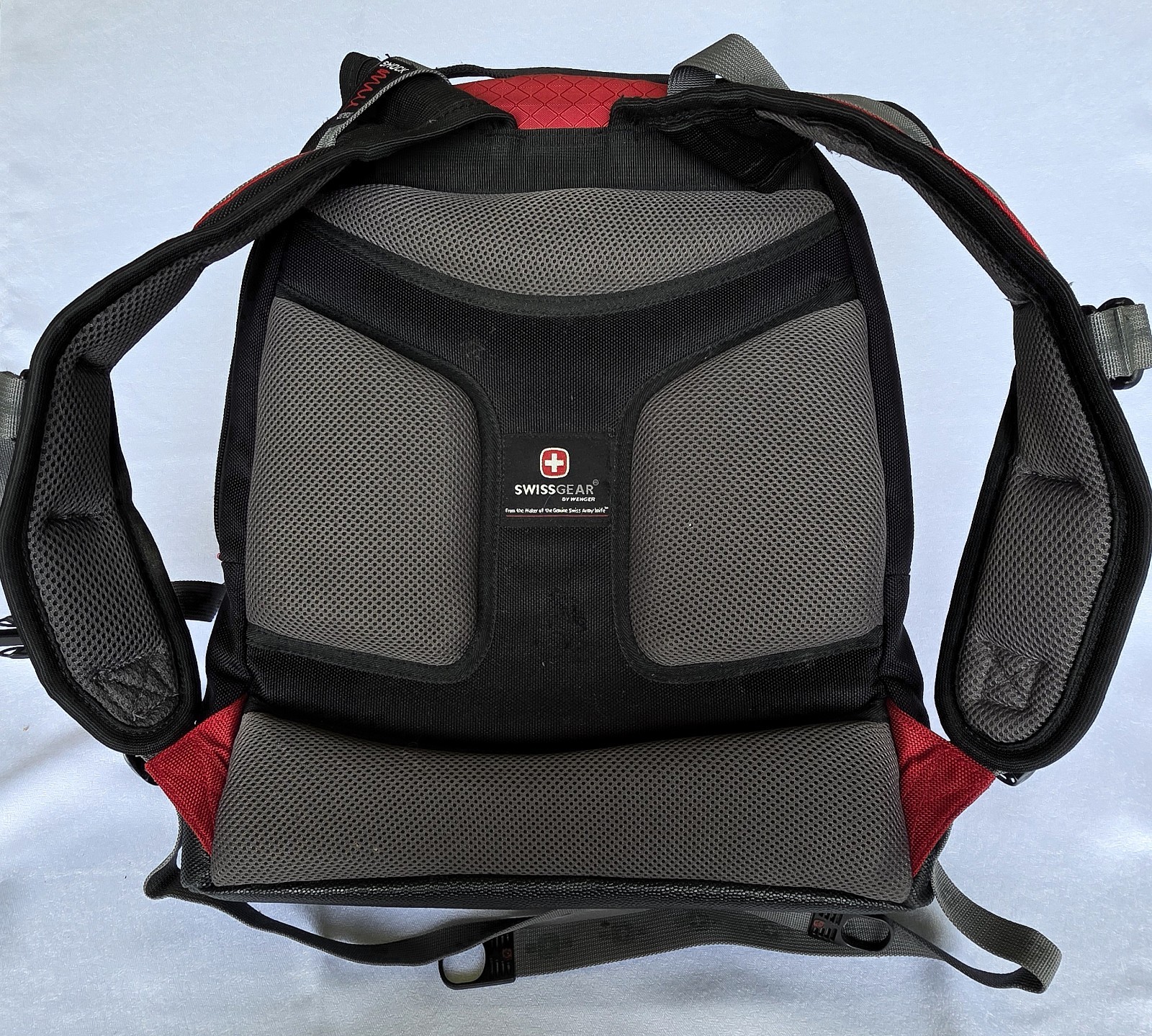 Wenger Maxxum 16 Laptop Backpack Black Red SwissGear Travel Business Computer