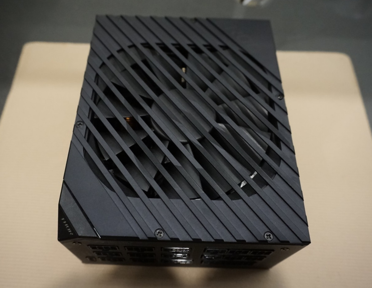 ASUS ROG Thor 1200W Platinum ATX Modular Power Supply RGB 80 PLUS