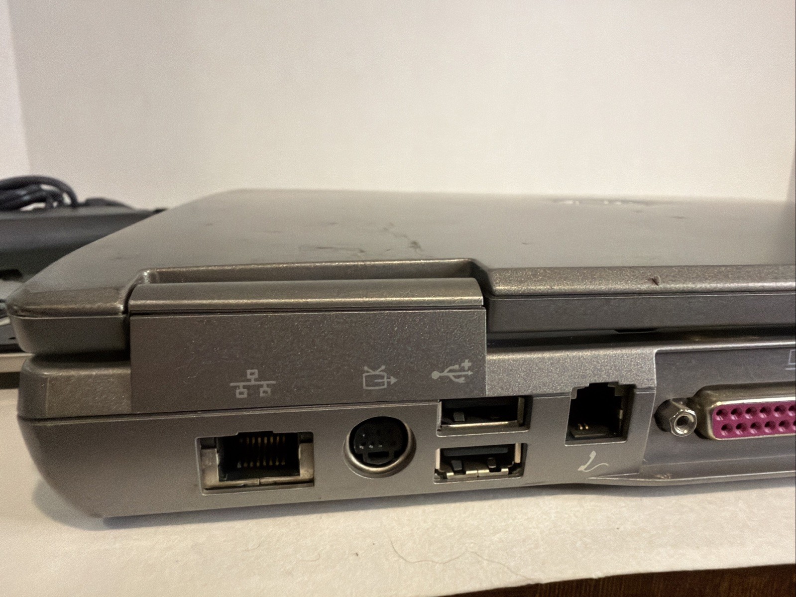 Dell Latitude D610 14” Laptop Intel Pentium M Processor Charger Working Computer