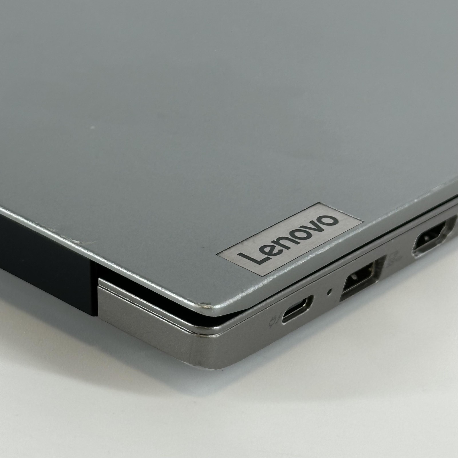 Lenovo ThinkPad E14 Gen 4 14 FHD i3-1215U 8GB 256GB SSD Good