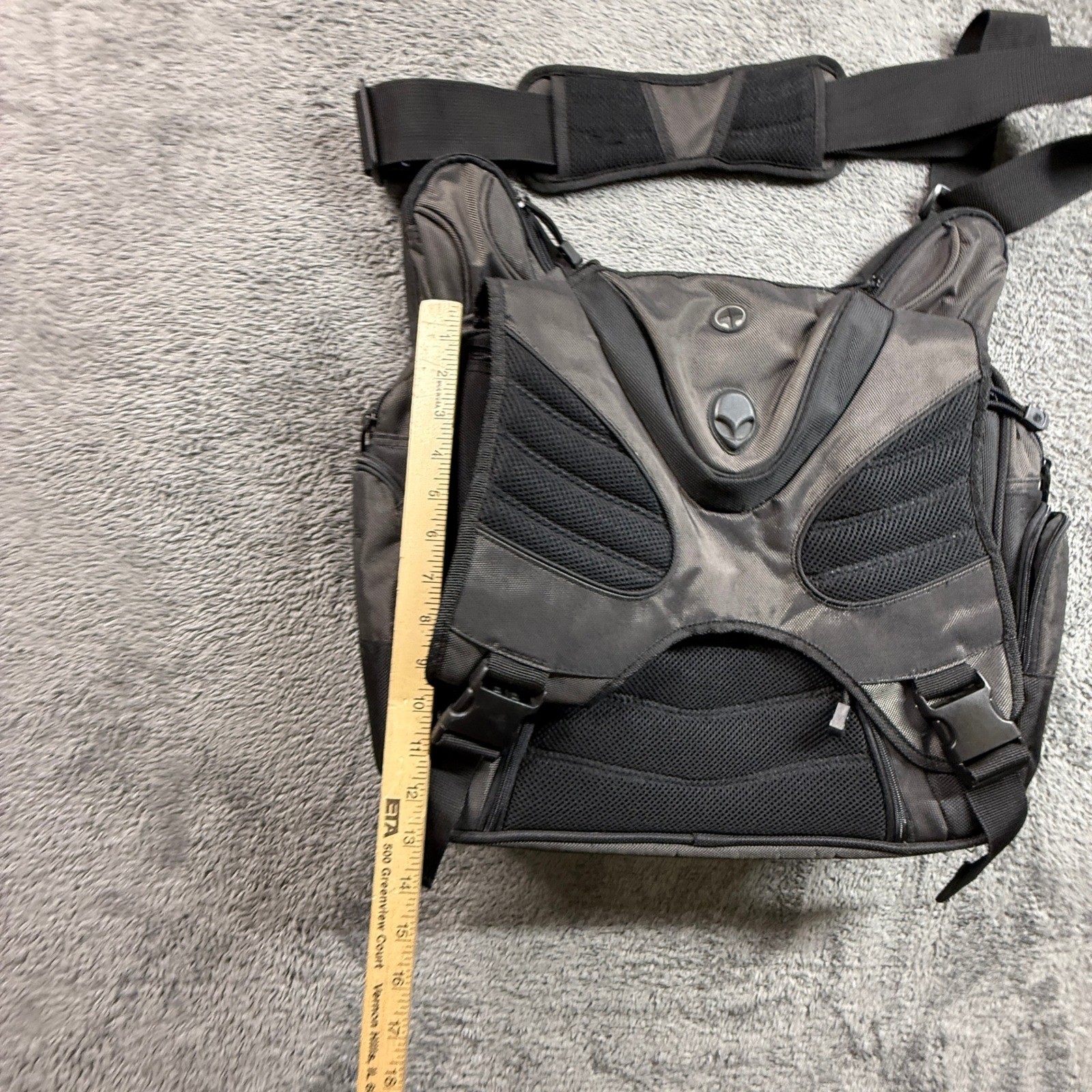 Alienware Odyssey Laptop Messenger Bag Unisex 17″ Gray Good Vintage Crossbody