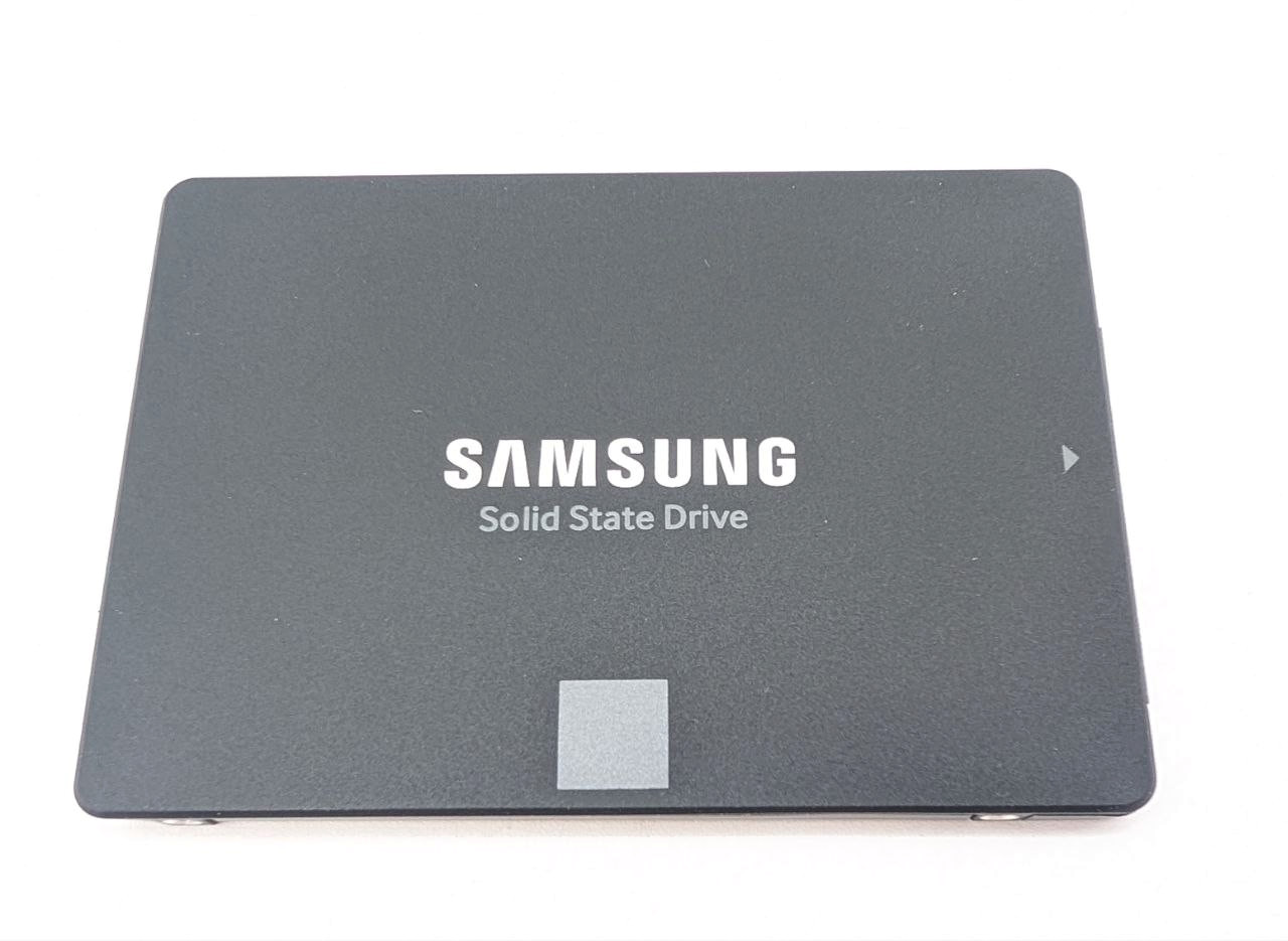 Samsung 870 EVO MZ-77E4T0 4TB 2.5″ SATA III Internal SSD – FOR PARTS