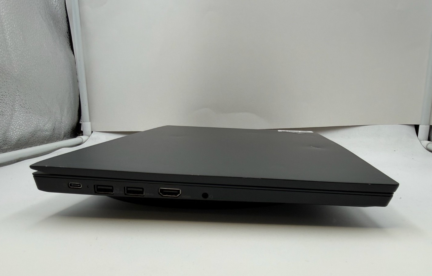 Lenovo E15-Intel i7-10510U@1.80GHz No Ram/Drive/OS Boots To Bios (092)