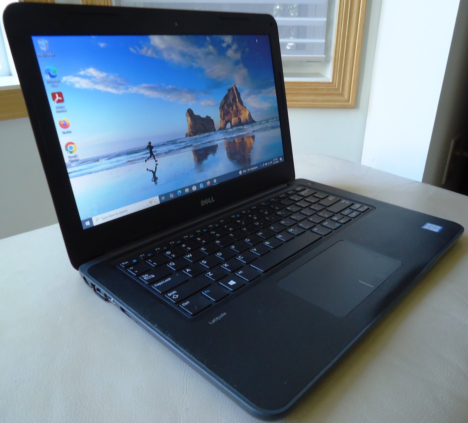 Dell Latitude 3380 13.3″ Laptop Core i3 2.0GHz 8GB 500GB Windows 10 MS Office