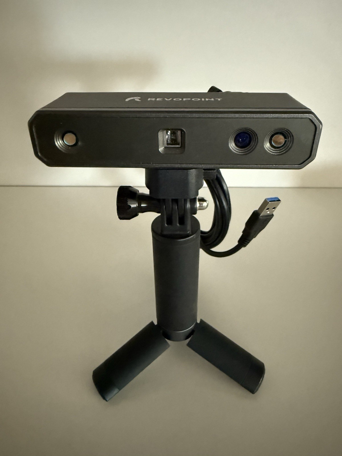 Revopoint MINI 3D Scanner With Rotating Turntable & USB Cable – Tested Powers On