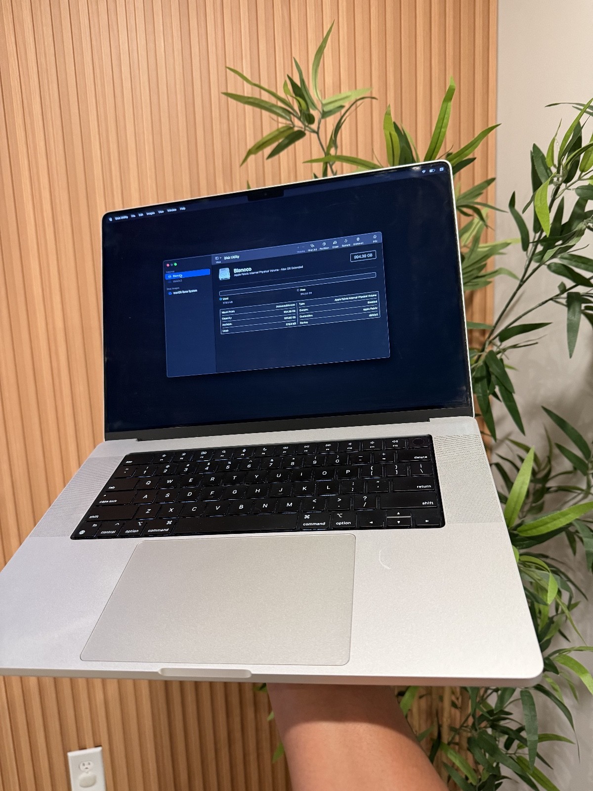 Apple MacBook Pro 16″ ( M1 Pro, 16GB) Laptop – Silver – MK1F3LL/A…