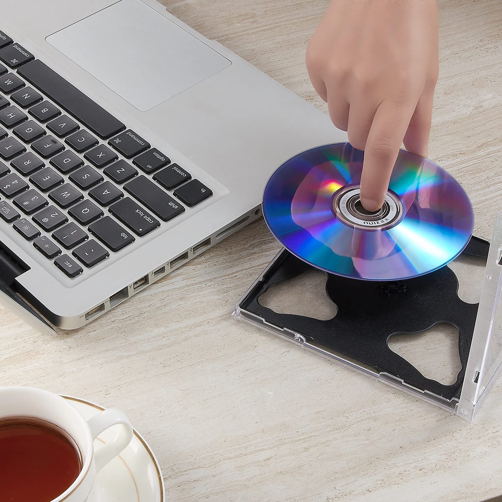 Maxtek 10.4 mm Standard Double (2 Discs Capacity) Clear CD Jewel Case with Black
