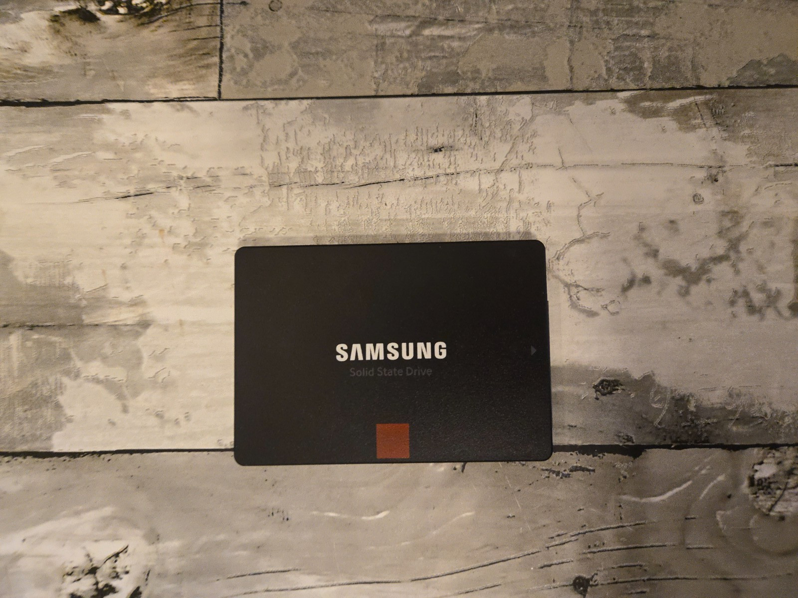 SAMSUNG 860 Pro 2.5″ 1TB SATA III 3D Solid State Drive SSD MZ-76P1T0 MZ-76P1T0BW