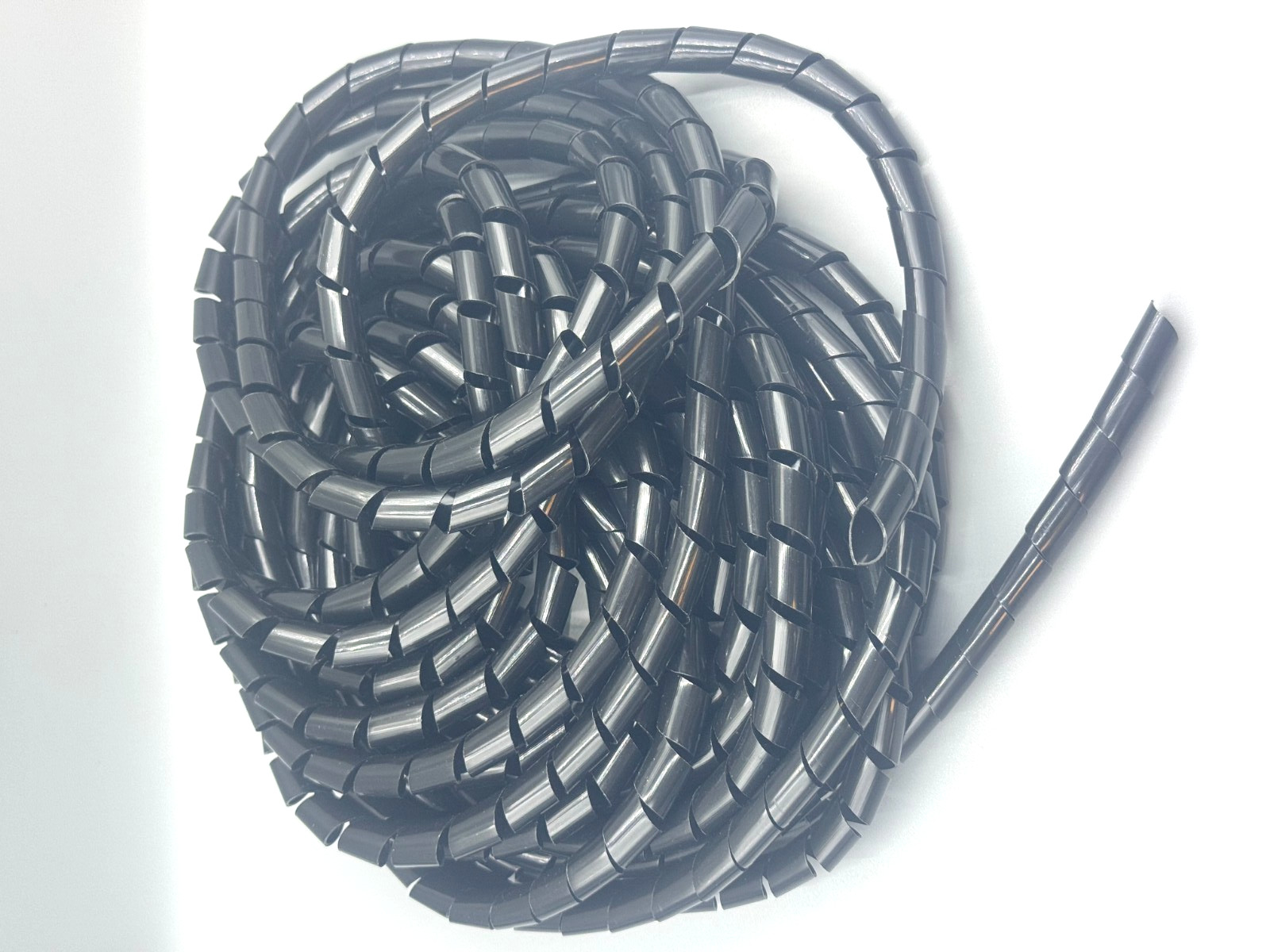 3/4″ (20mm) Dia x15 ft long Spiral Cable protective wrap black