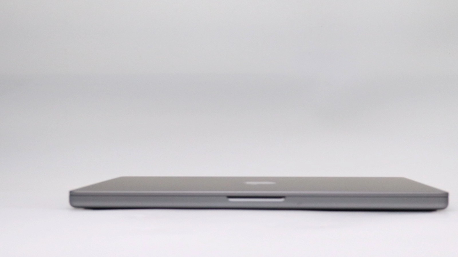 Apple Macbook Pro 16″ M1 Max 10-Core 32GB 1TB GBR KBD – Good