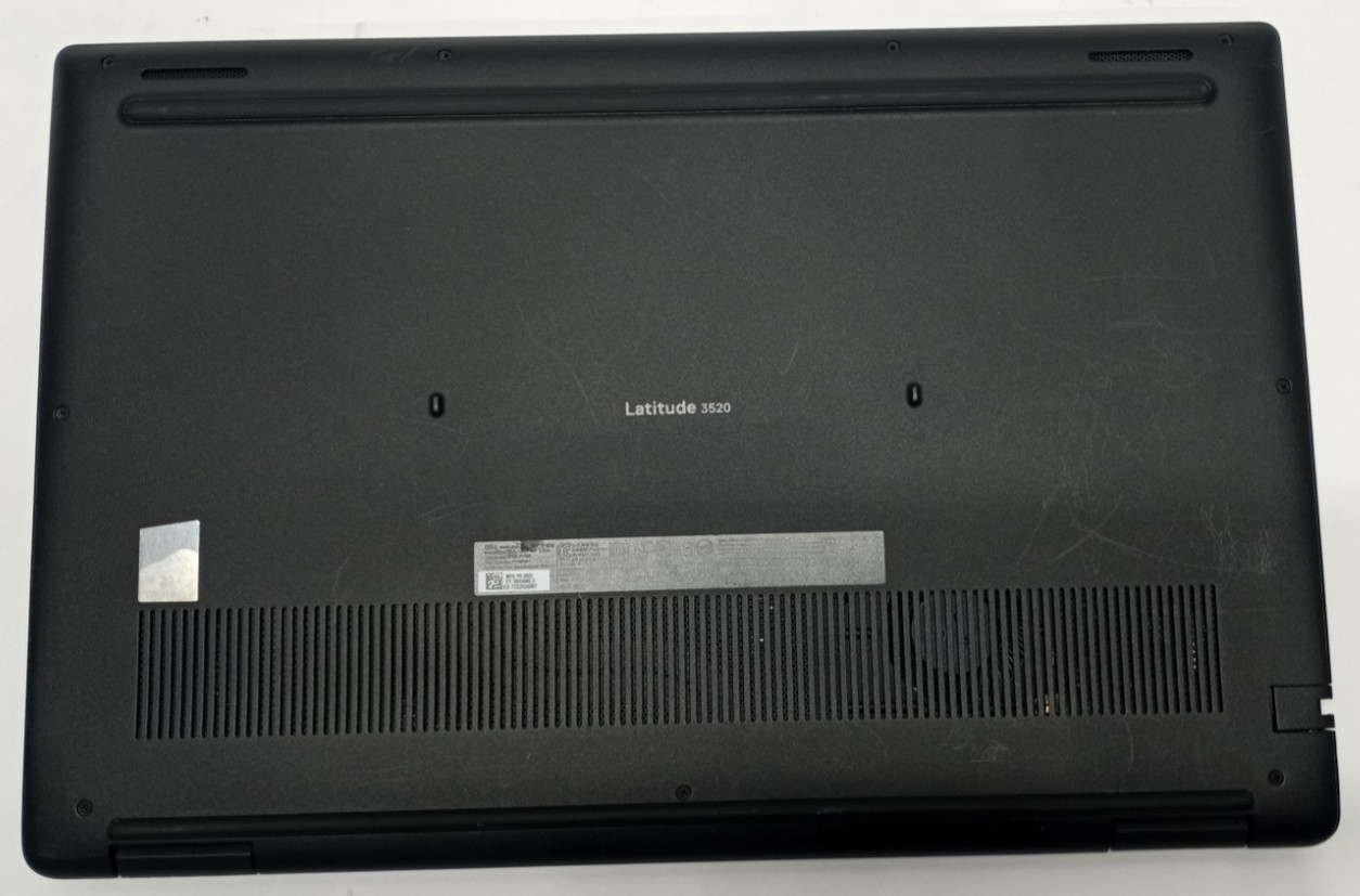 Dell Latitude 3520 15.6″FHD i5-1135G7@2.40GHz 8GB RAM 256GB NVMe Win11Pro MC503*