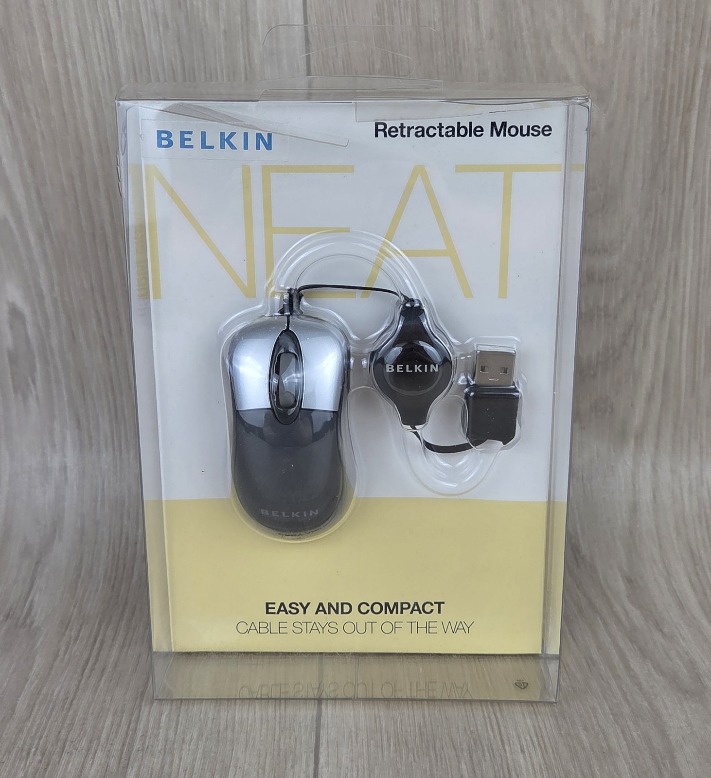 Belkin Mini Wired Travel Mouse Optical Scroll Retractable USB Cable Compact