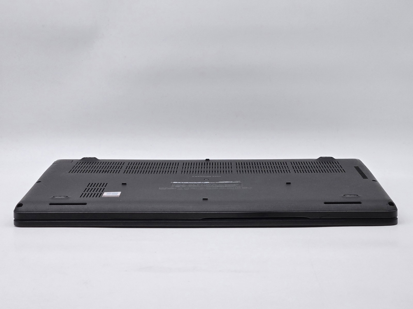 Dell Latitude 5500 15″ FHD I5-8365U 256GB SSD 8GB W11P Webcam