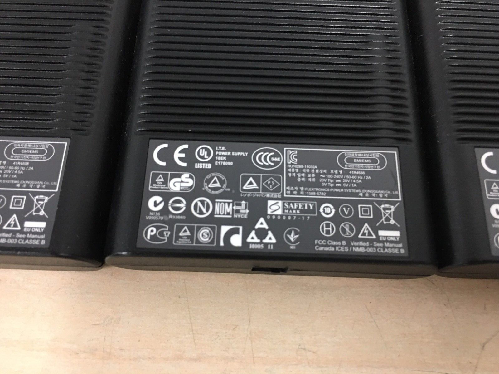 LOT OF 10 Official 90W Lenovo 41R4538 41R4510 Laptop Power Adapter